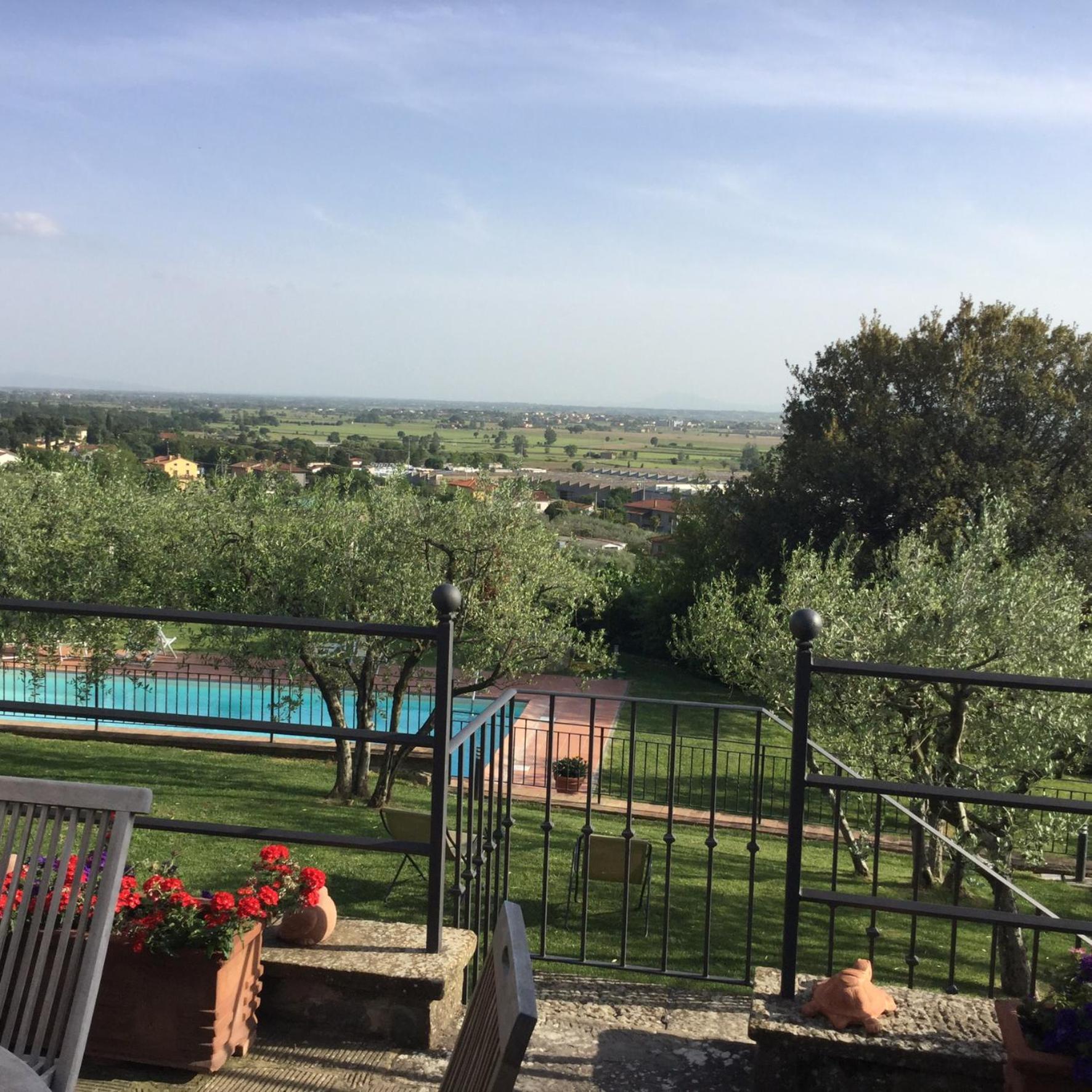 Agriturismo Borgo Tra Gli Olivi Кастильон-Фьорентино Экстерьер фото
