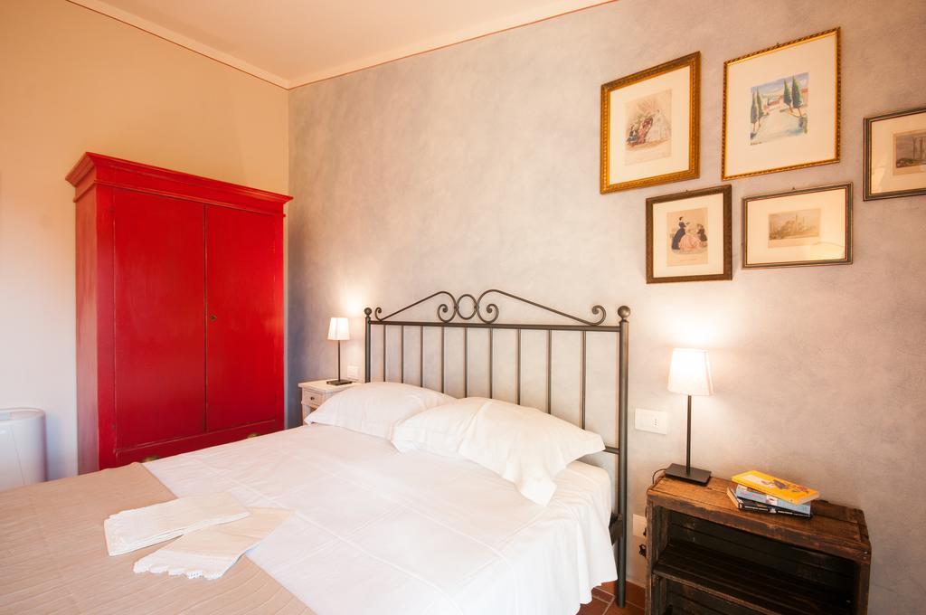 Agriturismo Borgo Tra Gli Olivi Кастильон-Фьорентино Номер фото