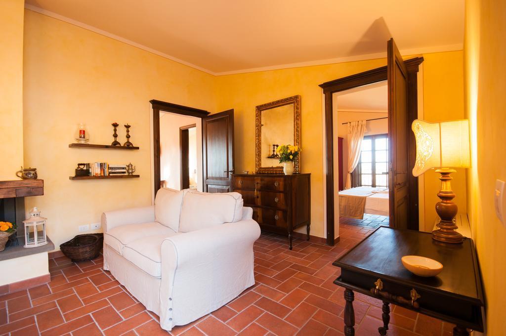 Agriturismo Borgo Tra Gli Olivi Кастильон-Фьорентино Экстерьер фото